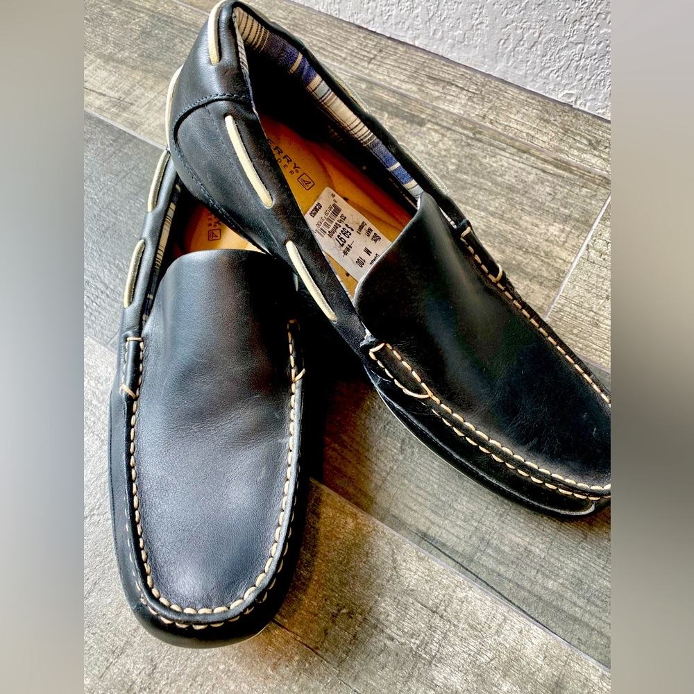 Men’s Sperry Boat Shoes size 10 NWT
